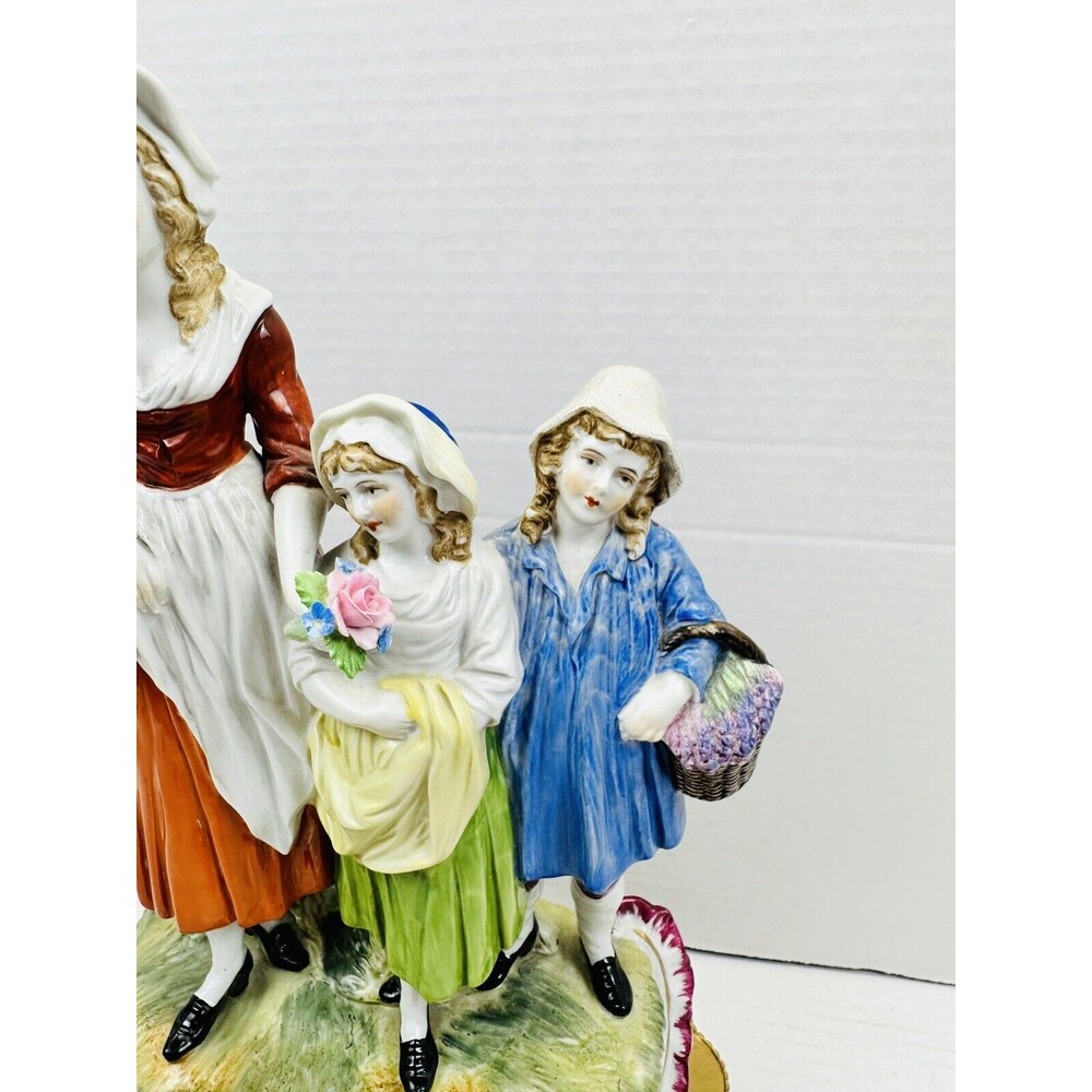 Large Antique Dresden Carl Thieme "Yardley's Old English Lavender" Figurine GUC - Picture 12 of 16